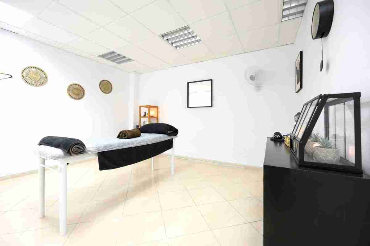 Fotos de Harmony Sanctuary Fuengirola – Massage &amp; Wellness, Calle Donisia Redondo, Los Boliches, Fuengirola, Costa del Sol Occidental, Málaga, Andalucía, 29640, España